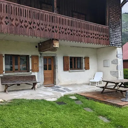 Maison A La Montagne * 벨르보